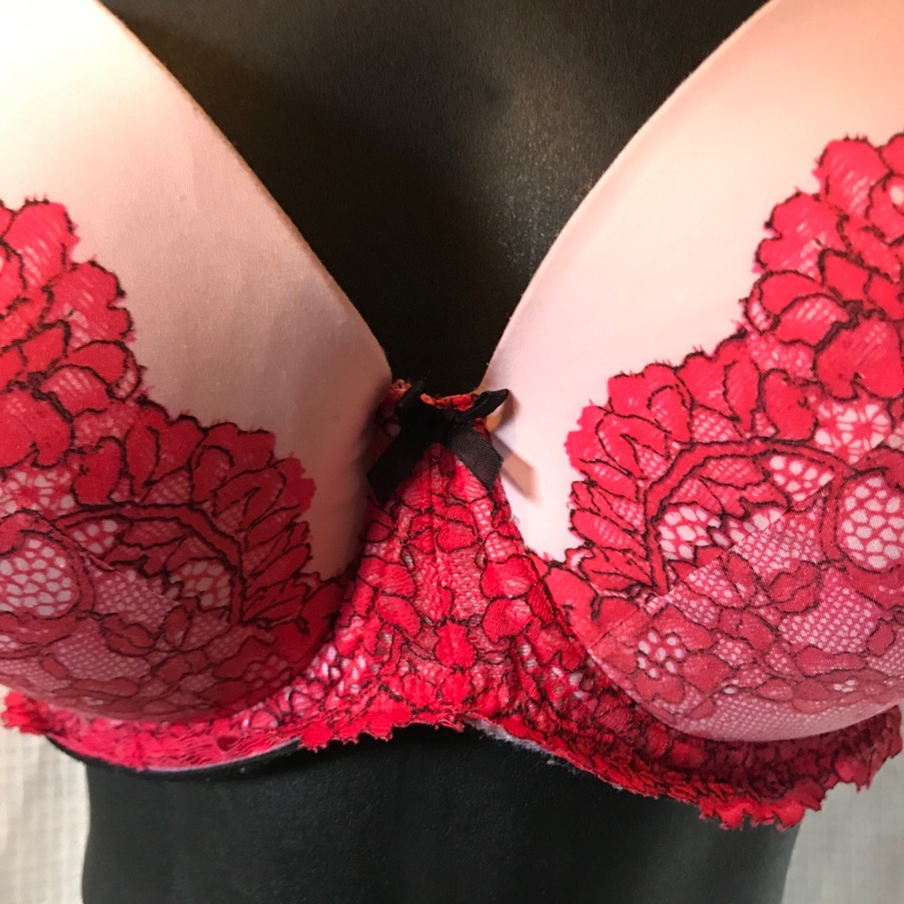 Victoria’s Secret dream angels bra